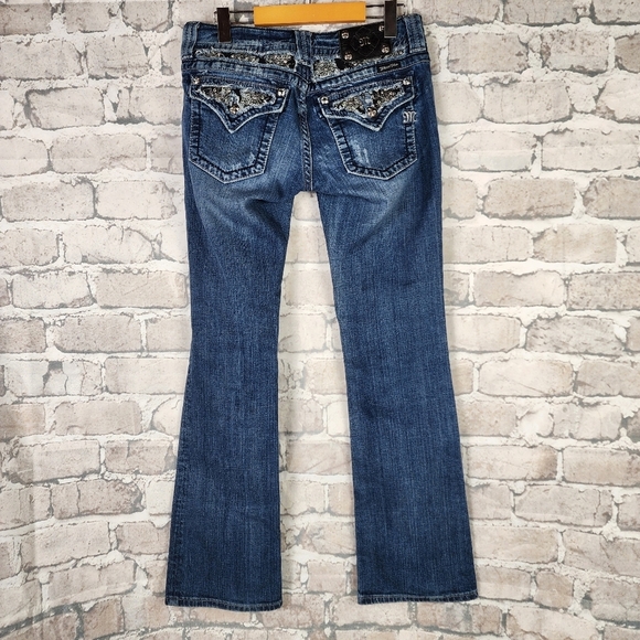 Miss Me JP6053B Low Rise Boot Cut Sequin Embellished Flap Pocket Jeans Size 28 - Picture 11 of 16